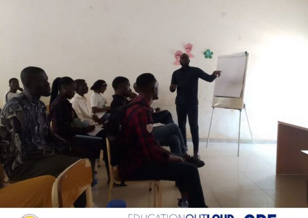 Oficina Provincial no Zaire Analisa o Orçamento Geral do Estado 2024 para o Sector da Educação